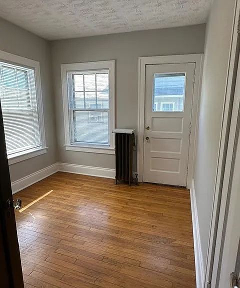 2433 Woodmere Dr — Photo 19