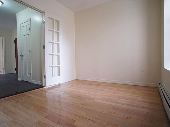 4th image of 109 Madison St APT 7
