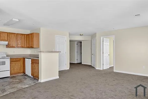 929 E Baltimore St #202 — Photo 13