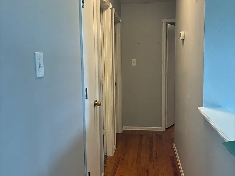 111 Phyllis Dr — Photo 11