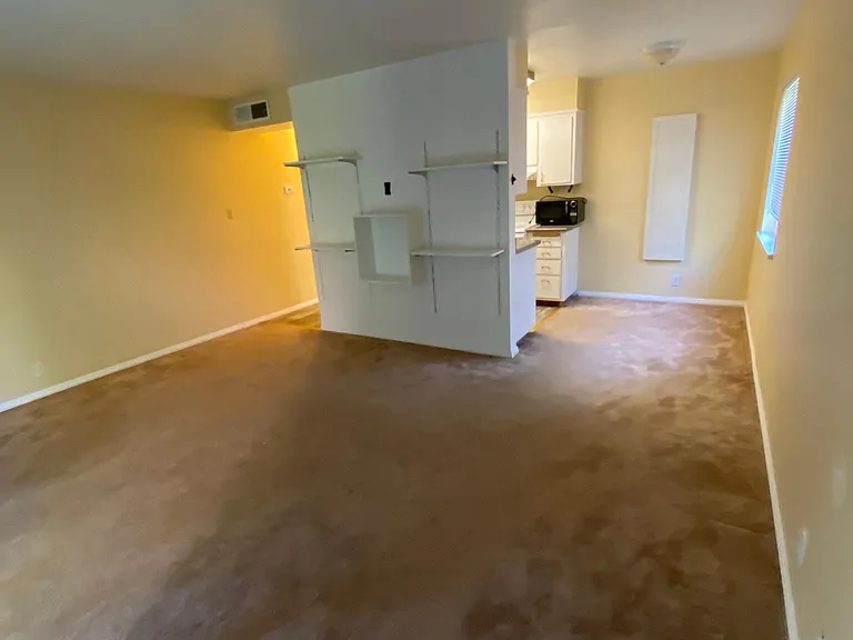2533 Hillegass Ave #105 — Photo 2