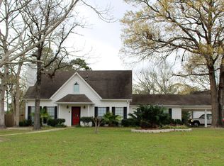 1616 Skyline Dr, Gautier, MS 39553