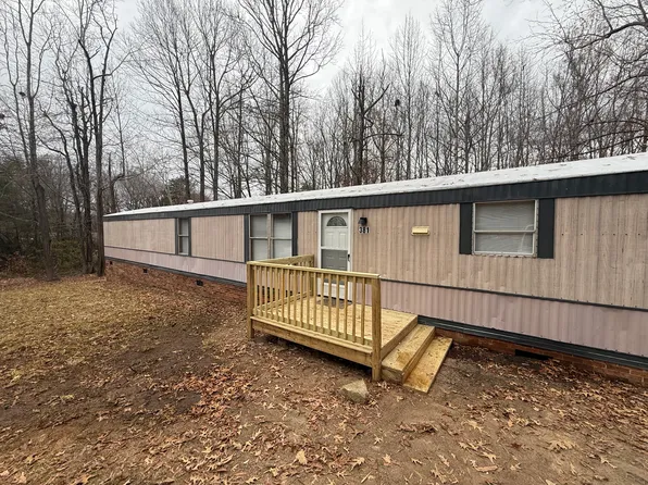 381 Old Hickory Ln, Chatham, VA 24531
