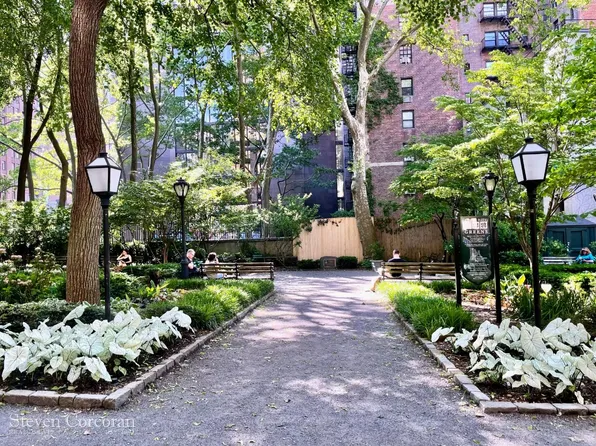 5 Tudor City Place image 14 of 14