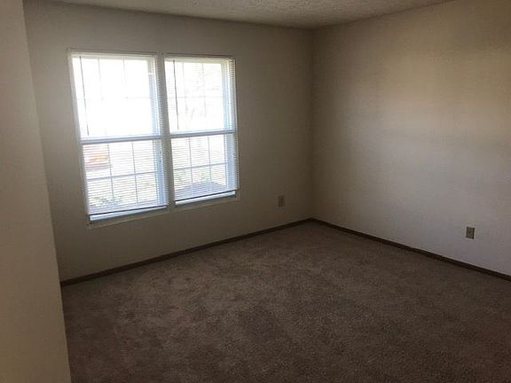 3rd image of 5427 Winding Woods Blvd