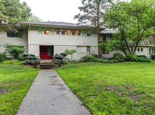 107 Meadow Dr, Urbana, IL