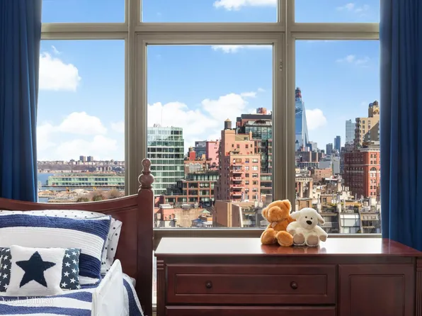 1 Morton Square image 1 of 10