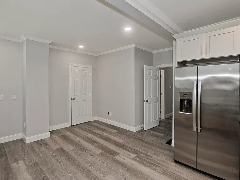 28 Union St #1 — Photo 4