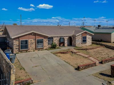 9441 Louvre Dr, El Paso, TX, 79907