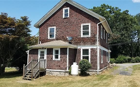 5th image of 15 Crosby Ave