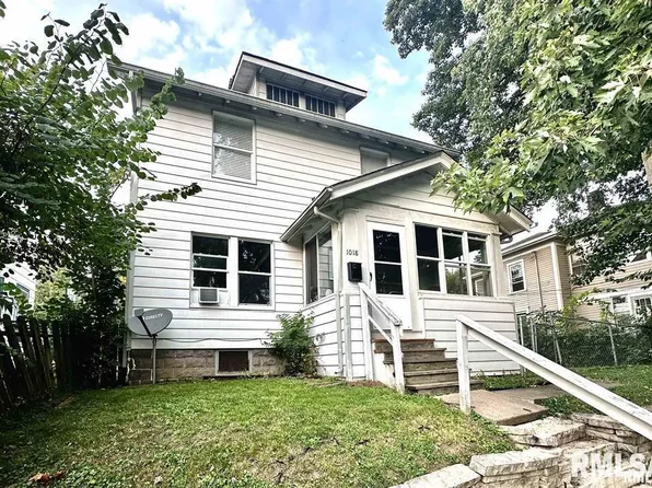 1018 Arlington Ct, Davenport, IA 52803