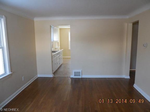 5th image of 12105 Cooley Ave