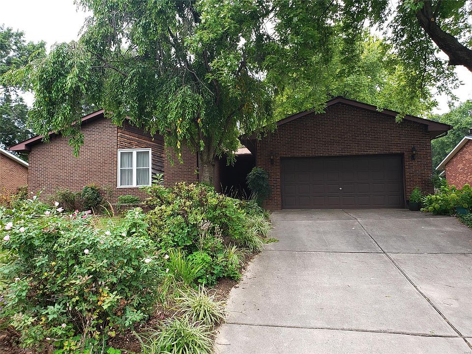 1st image of 39 Eastmoor Dr