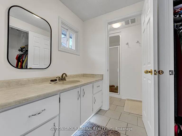 52 Garden Ave — Photo 33