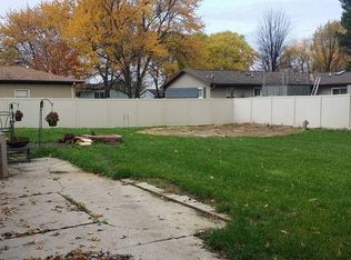 3283 Paulan Dr #1, Bay City, MI 48706