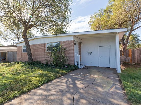 2nd image of 6009 Garden Ln
