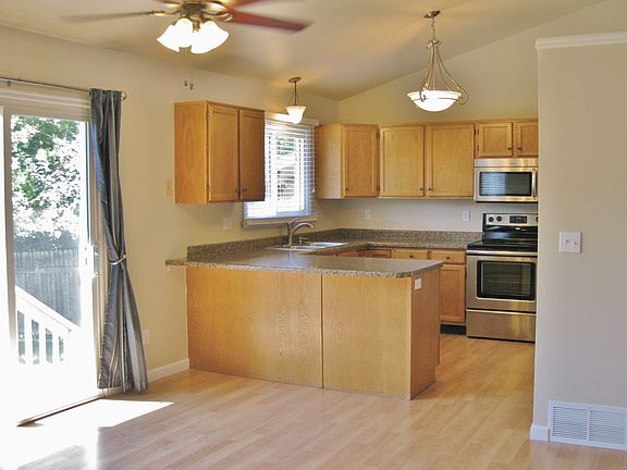 2nd image of 2034 Chancery Dr