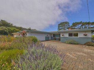 220 Crocker Ave, Pacific Grove, CA 93950