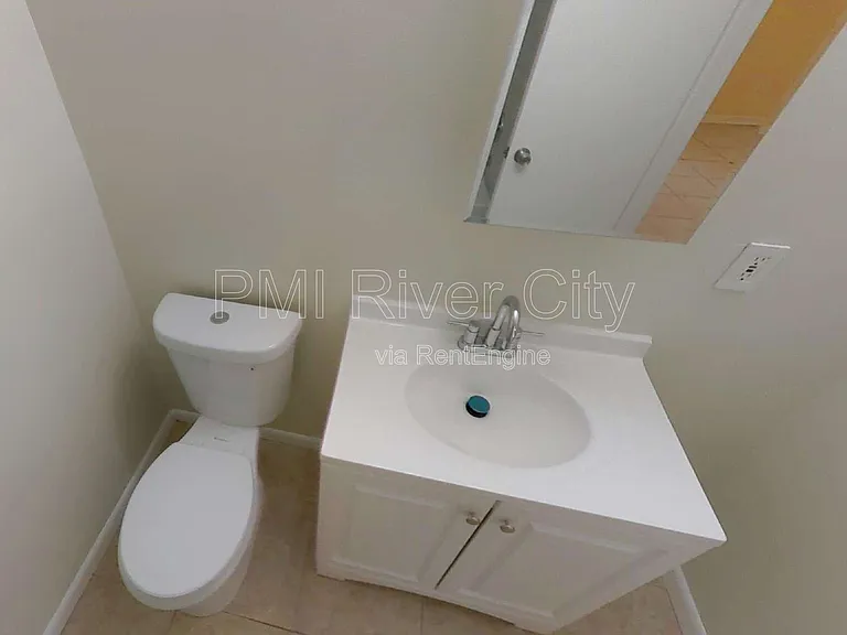 7923 Berry Ave — Photo 11