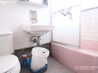 31 Everett St #1, Boston, MA 02128