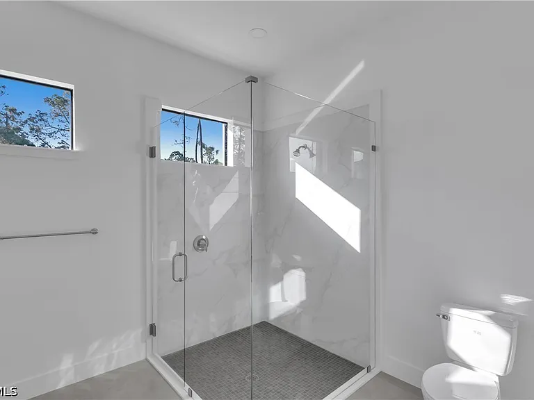 2603 27th St W — Photo 6