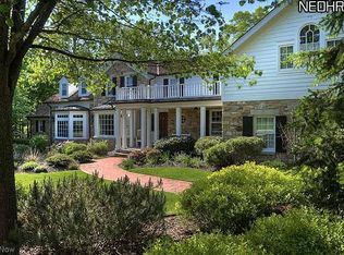 33649 Woodleigh Rd, Cleveland, OH 44124