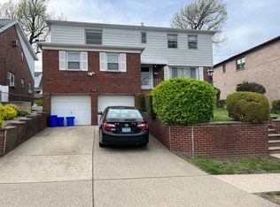 2205 Mackay Ave, Fort Lee, NJ 07024