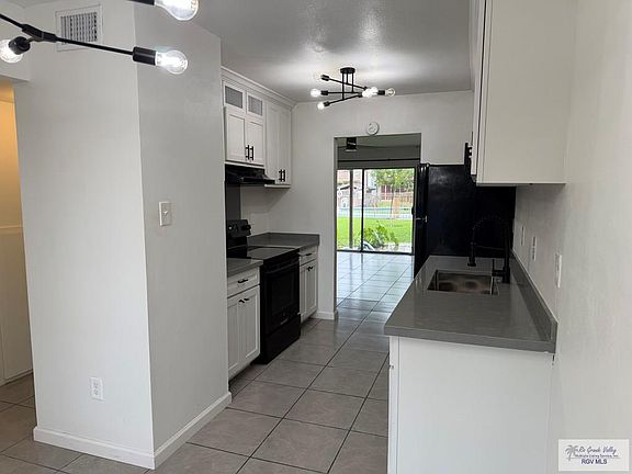 5th image of 401 Boca Chica Blvd APT 305
