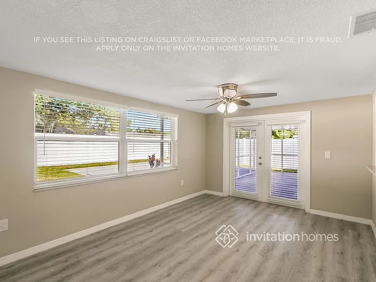 10821 Manchester Rd — Photo 11