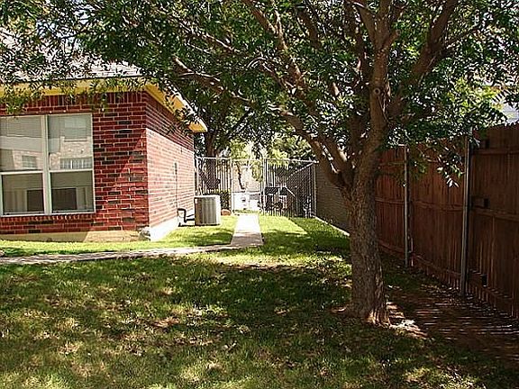 5th image of 1416 Chinaberry Dr
