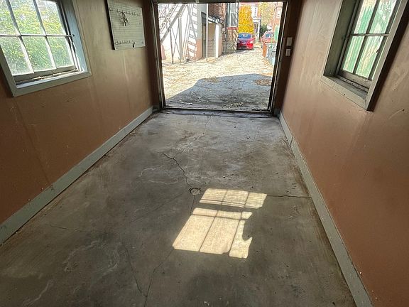 2nd image of 110 McKinley Ave