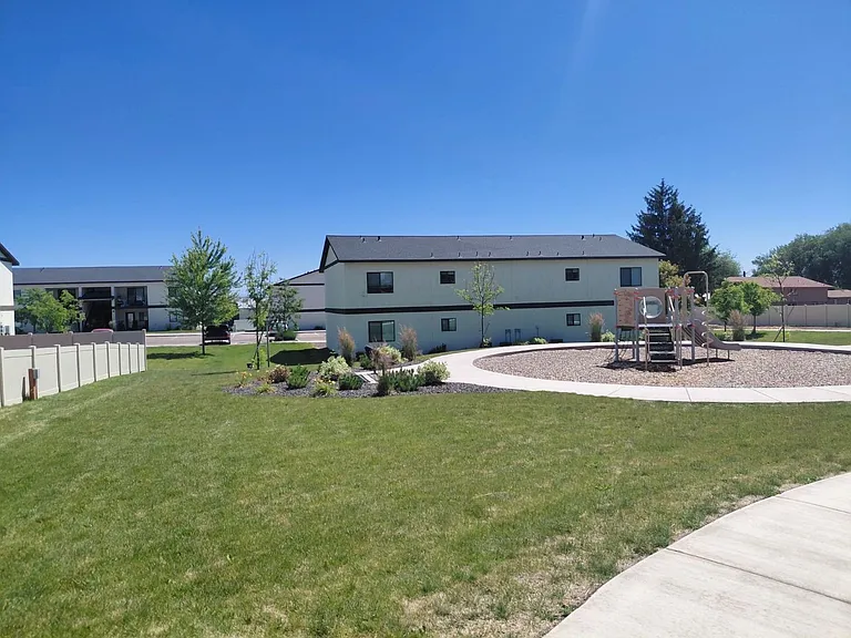 613 Rooster Ln — Photo 5