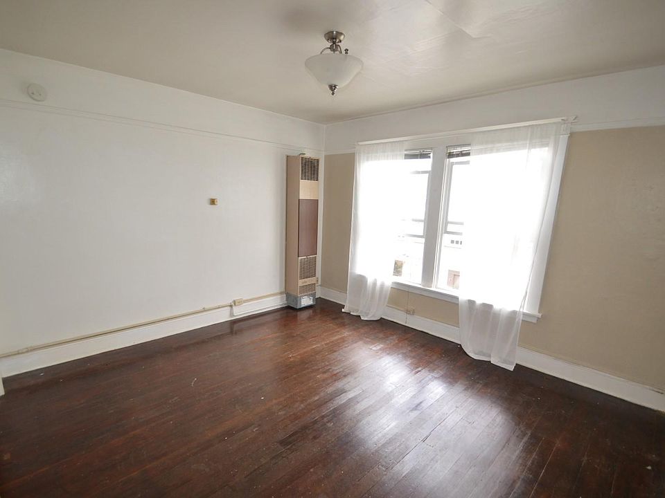 2nd image of 215 Pontius Ave N APT 21