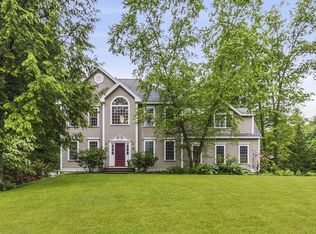 10 Hadley Rd, Pepperell, MA 01463