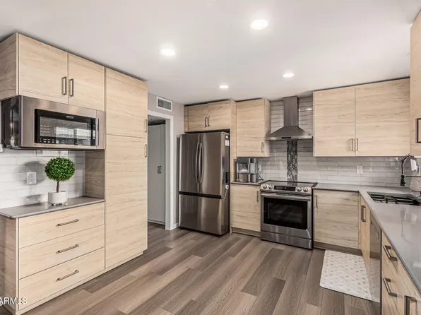 2873 E FAIRMOUNT Avenue, Phoenix, AZ 85016