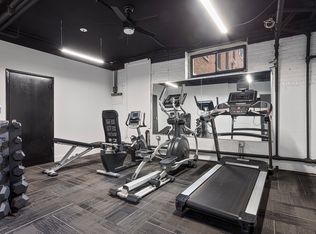 7423 N Clark St #G, Chicago, IL 60626