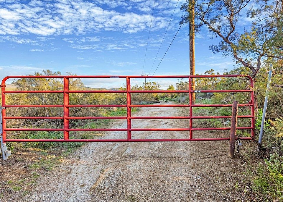 1st image of 32805 Red Mountain Rd