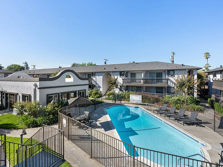 Solera Apartment Community — Photo 2