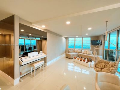 (Undisclosed Address), Aventura, FL, 33160