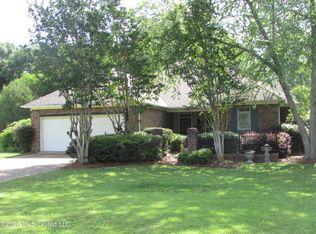 803 W Deerfield Dr, Canton, MS 39046