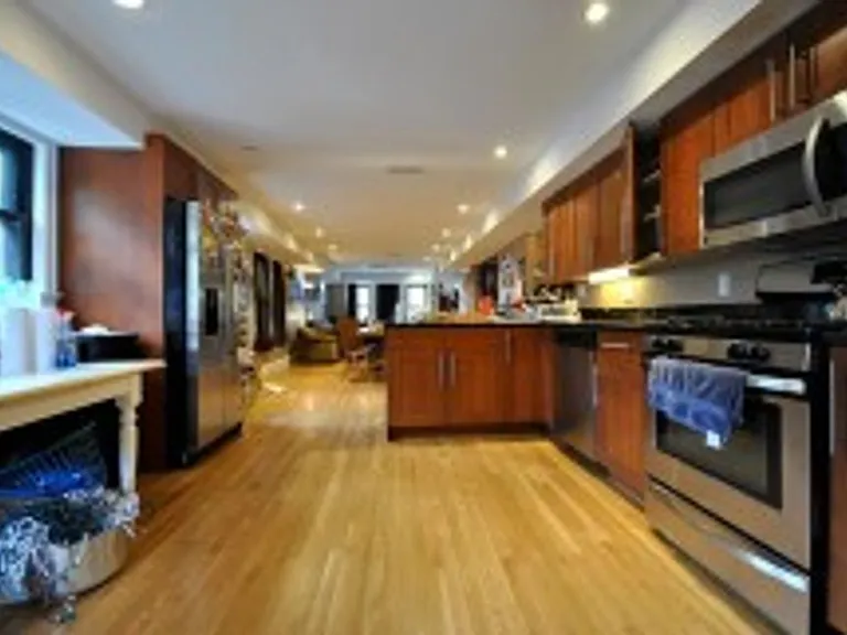 39-41 Woodstock Ave #A2 — Photo 3