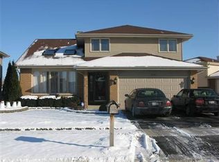 12525 Deer Park Dr, Alsip, IL 60803