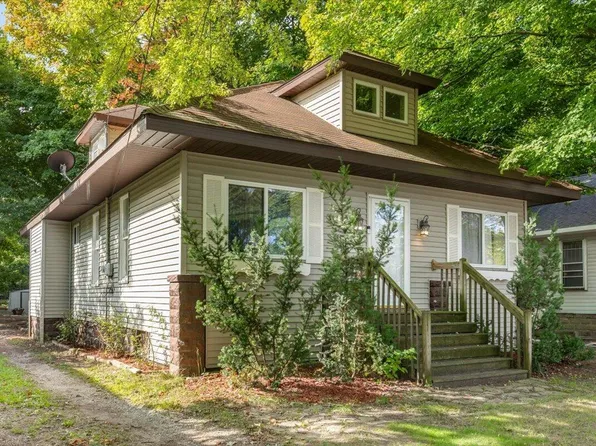 424 W Napier Ave, Benton Harbor, MI 49022