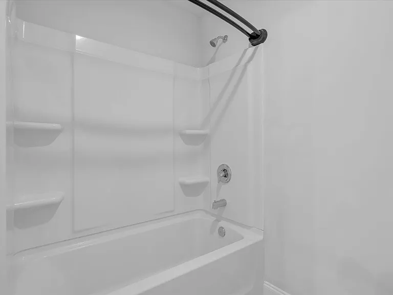 1121 Carlisle Pl — Photo 33