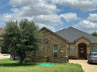 2806 Baskin Dr, Lancaster, TX 75134