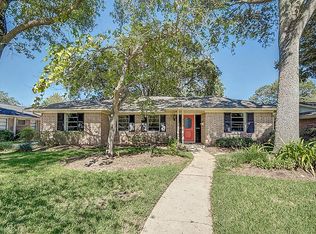 4510 Creekbend Dr, Houston, TX 77035