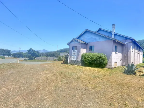 33043 Nesika Rd, Gold Beach, OR 97444