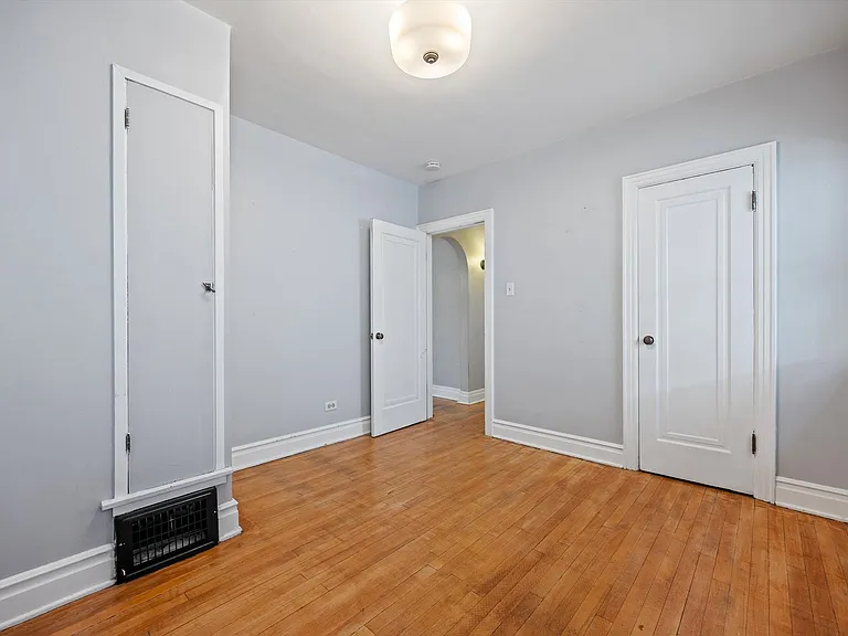 1644 S Grant St — Photo 15