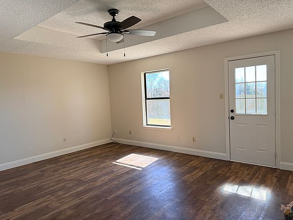 2nd image of 1606 Brook Glen Dr