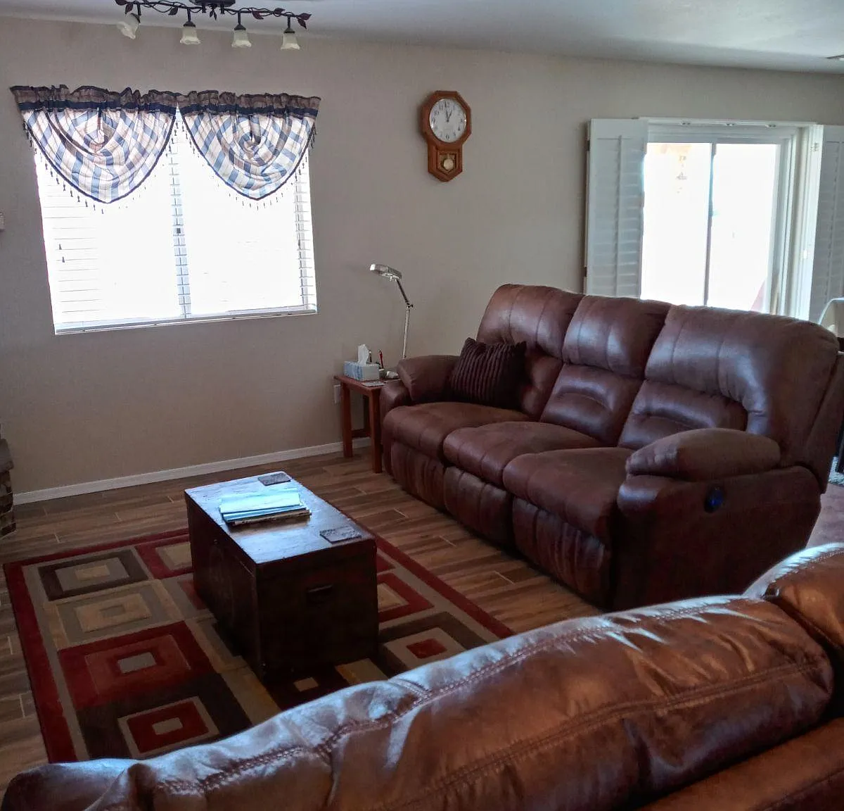 3 bed, 1790 sqft, $2,100 — Photo 3
